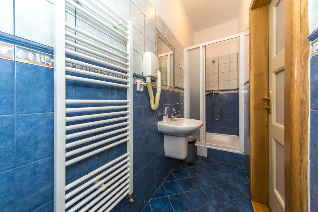 Hostel Mango Prag Dış mekan fotoğraf