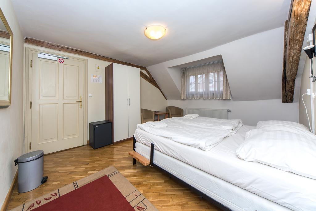 Hostel Mango Prag Dış mekan fotoğraf